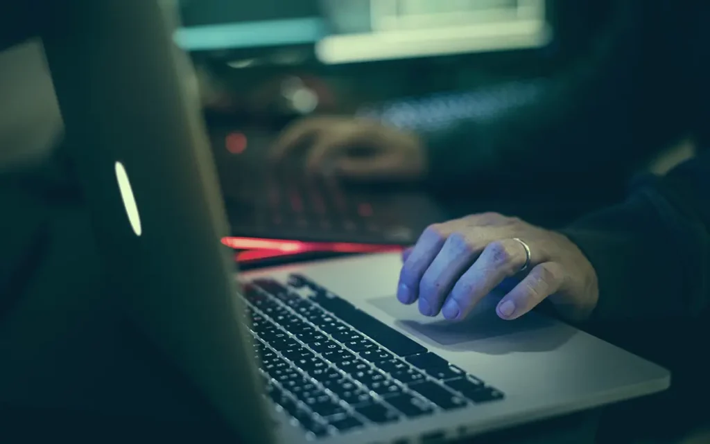 XML-RPC accesible (200) en WordPress: riesgos y mitigación con WAF y rate limiting